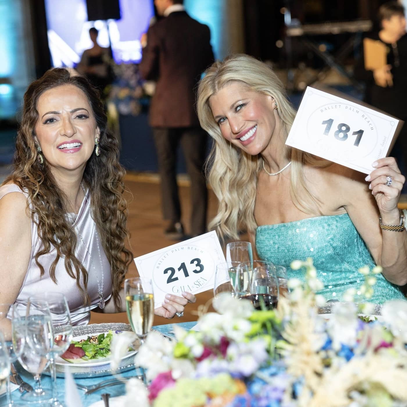 Carrie Bradburn/CAPEHART 238 C8384